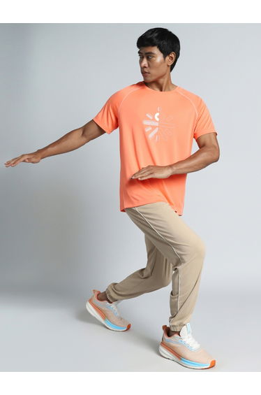Men Raglan Sleeves Performance T-Shirt