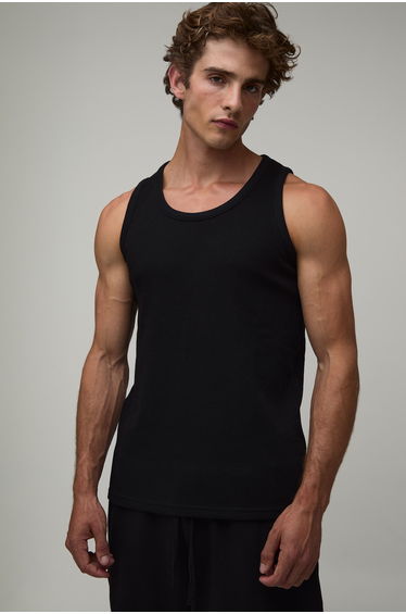 Essential Regular Fit Waffle Vest - black