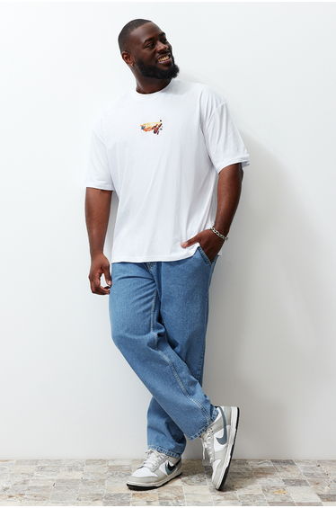 White plus size oversized/wide fit front and back space print 100% cotton t-shirt