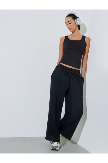 Black Wide Strap Fitted Tank Top