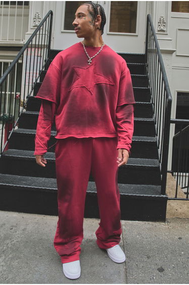 Relaxed Fit Flare Star Applique Spray Washed Loopback Joggers - red