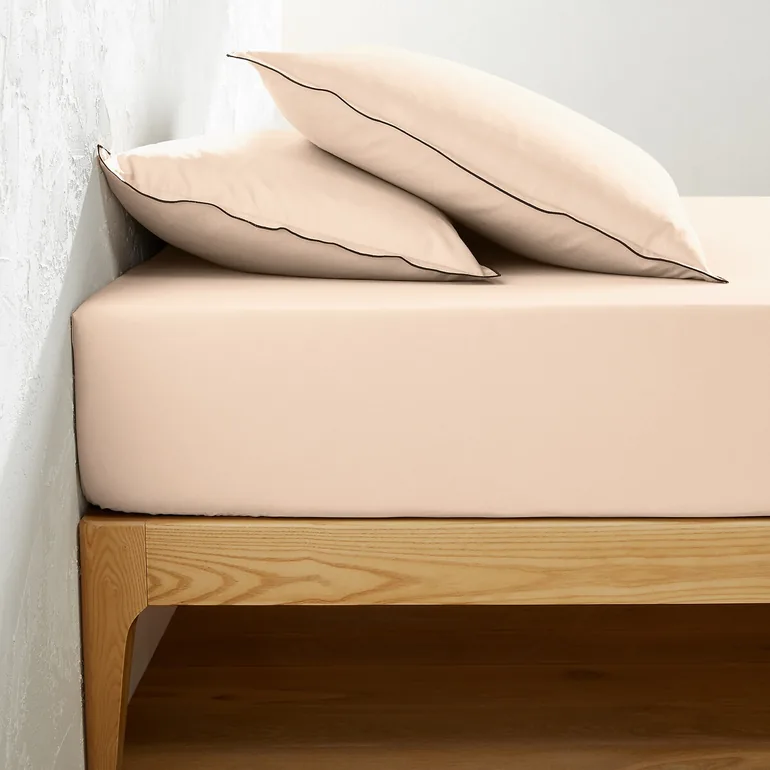 شرشف سرير قطن ساتان مغسول سادة بحواف مطاطية - 1