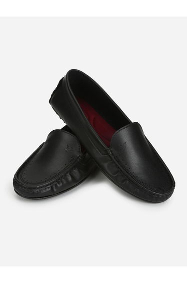 Black Solid Casual Loafers