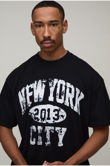 Oversized New York Varsity Print T-Shirt - black