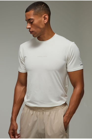 Common Pace Running Regular Fit T-shirt - off white