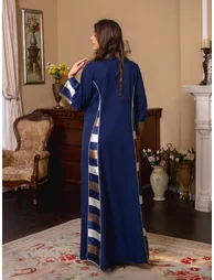 Graphic Print Thick Striped Detail Jalabiya - 5