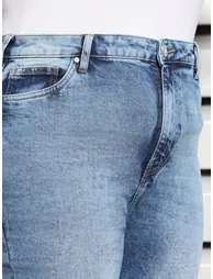 Plus Size High Rise Faded Jeans - 4