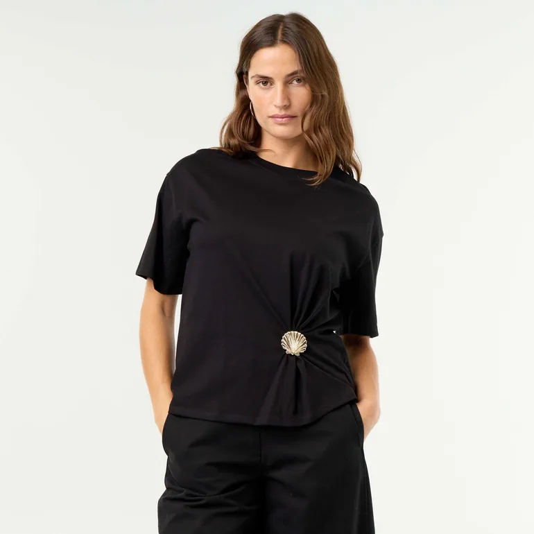 Short-sleeve T-shirt with Shell Charm BLACK - 3