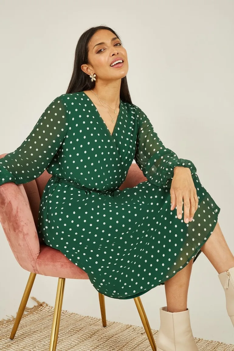 Mela Green Polka Dot Long Sleeve Midi Wrap Dress Mela London : Day Dresses : VogaCloset Oman Mela Green Polka Dot Long Sleeve Midi Wrap Dress Mela London : Day Dresses : VogaCloset Oman