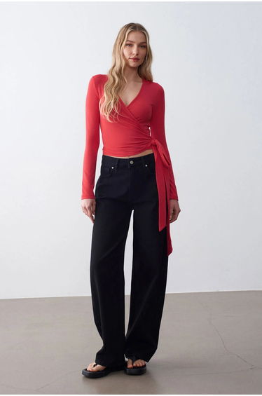DILVIN Women’s Crop Wrap Blouse With Tie Detail