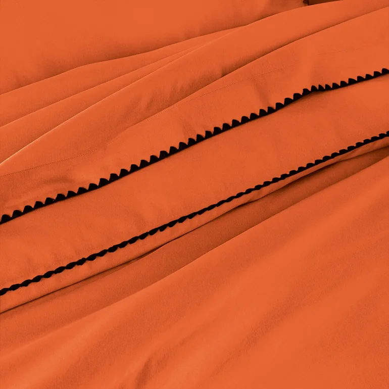 شرشف سرير قطن بتطريز بطبعة شعار - 3