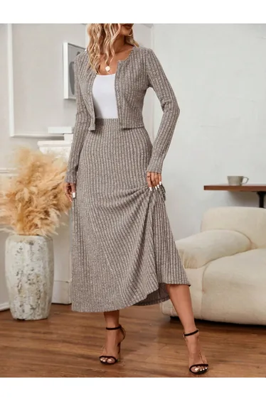 Women Solid Button Front Top and Bodycon Skirt Co-Ords