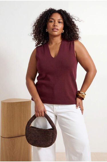 Plum V-Neck Sleeveless Wrinkled Knitted Plus Size Blouse