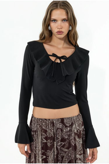 BDART Frilly V-Neck Crop Blouse
