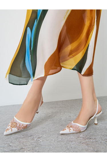 White Embroidered Pointed Toe Mules