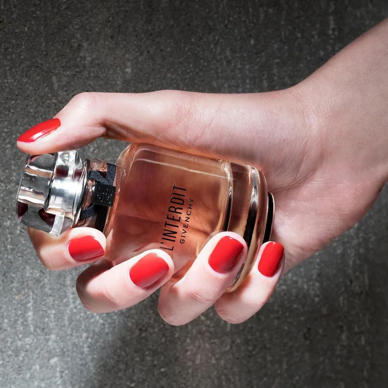 Givenchy L' Interdit - 3