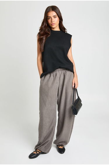 Soft Knit Crew Neck Knitted Tank - black