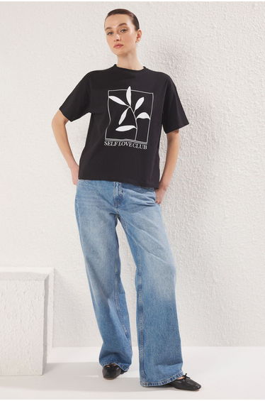 Black 100% Cotton Printed Relaxed/Wide Comfort Cut Crew Neck Knitted T-Shirt