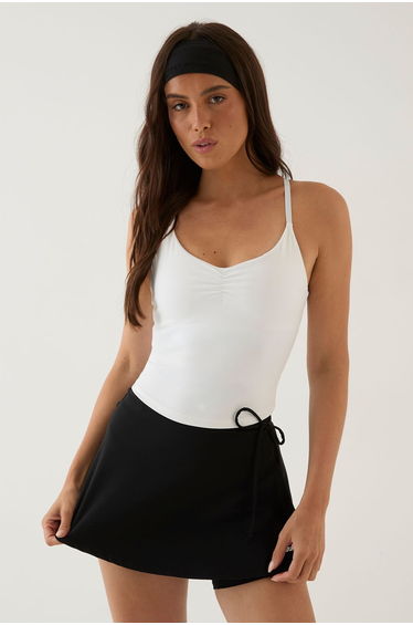 DSGN Studio Sculpt Ruched Front T Back Sports Vest - white