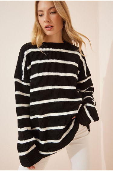 Sweater - Black - Oversize
