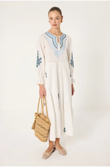EMBROIDERIED ETNICAL DRESS