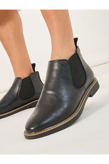 Retro Style Chelsea Boots