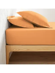 شرشف سرير بولي قطن سادة بحواف مطاطية - 1