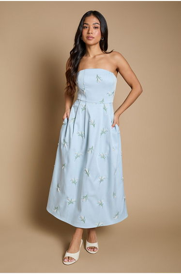 Petite Embroidered Strapless Sweetheart Midi Dress