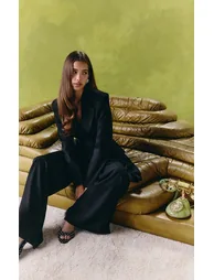 بليزر بتصميم واسع بحزام ساتان - أسود - 3