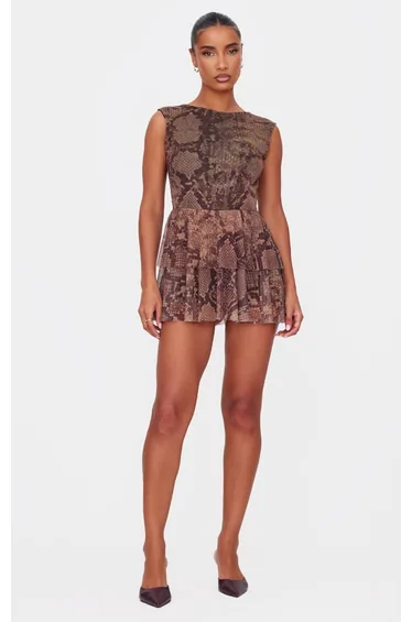 أفرول قصير ميش لون بني بطبعة جلد أفعى