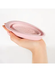 وعاء سيليكون لتنظيف فرش المكياج - 4