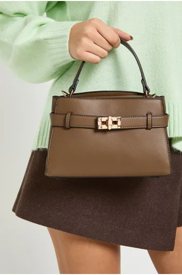 حقيبة صغيرة بسيور ببكلة - بني