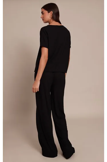 بنطلون شفاف بأرجل عريضة - أسود