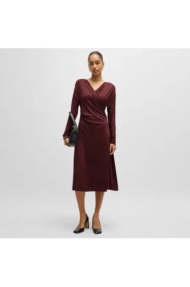 فستان بتصميم لف بطبعة لون أحمر