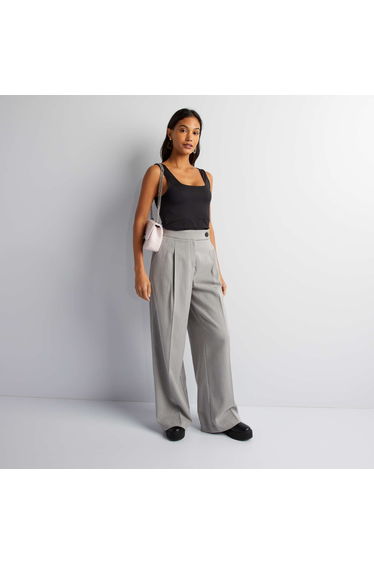 Stretch T-shirt with square neckline black