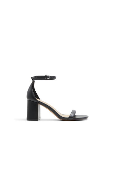 Elianaa / Heeled Sandals