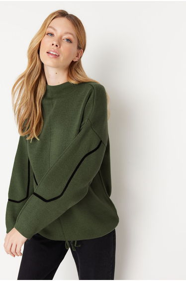 Green Line Piping Detailed Knitwear Sweater