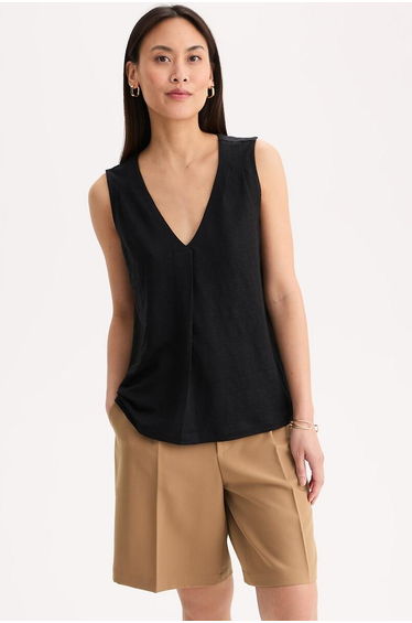 Linen Sleeveless V-Neck T-Shirt