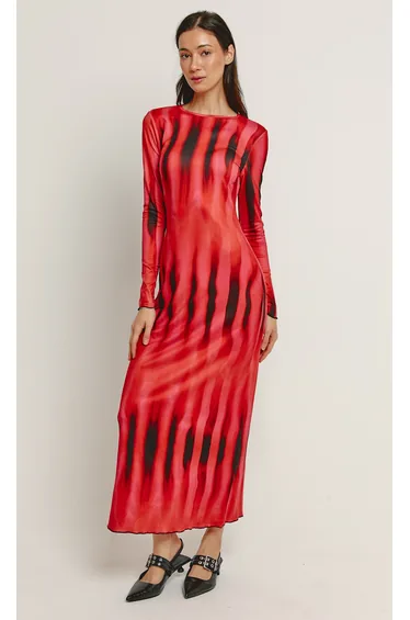 فستان ماكسي بأكمام طويلة بطبعة