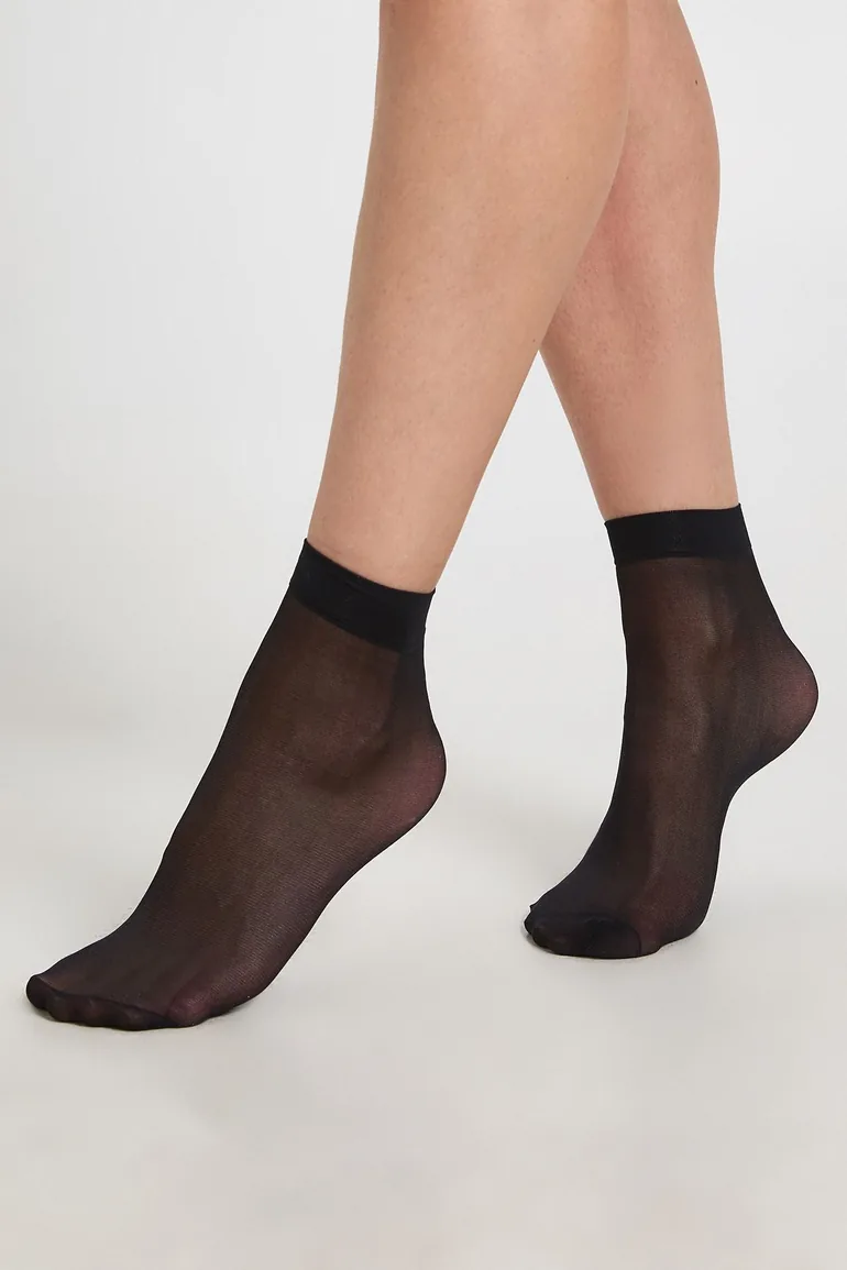 Sheer Pop Socks - black