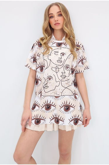 Women's Cream Crew Neck Digital Printed Side Slit tshirt