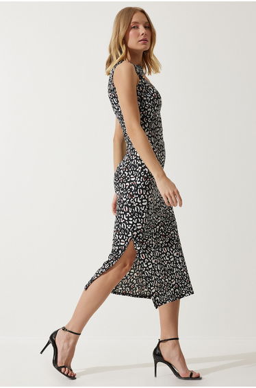 Women's Black and White Cut Out Detailed Patterned Knitted Dress