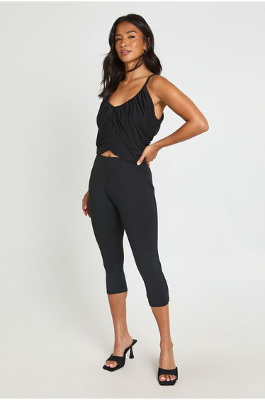 Petite Sculpting Matte Slinky Capri Pant - black