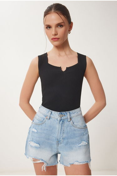 Women's Black Sleeveless Summer Knitwear Blouse