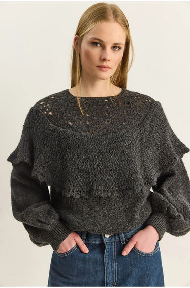 LUCCI Ribbed Boat Neck Thick Sweater with Frilly Detail