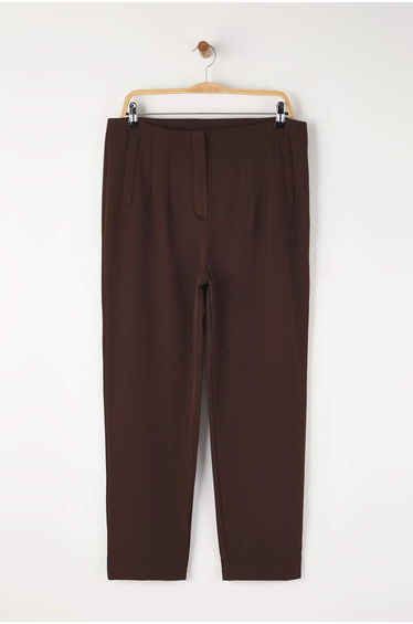 Brown Cigarette Fleto Pocketed Woven Large Size Fabric Trousers