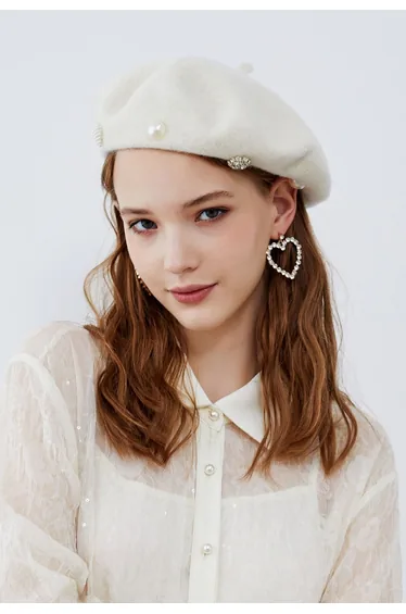Rhinestone Decor Pearly Beret in Cream
