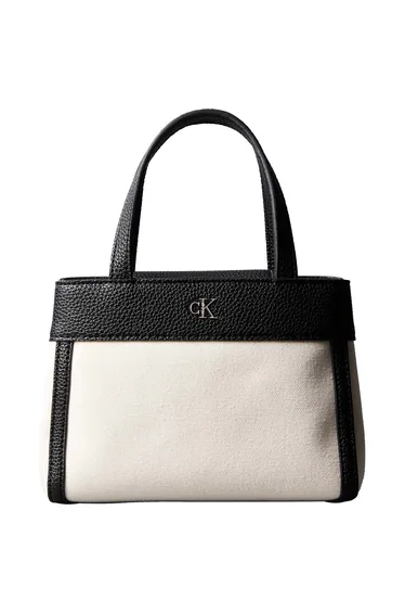 حقيبة كروس كالفن كلاين باللون الأبيض