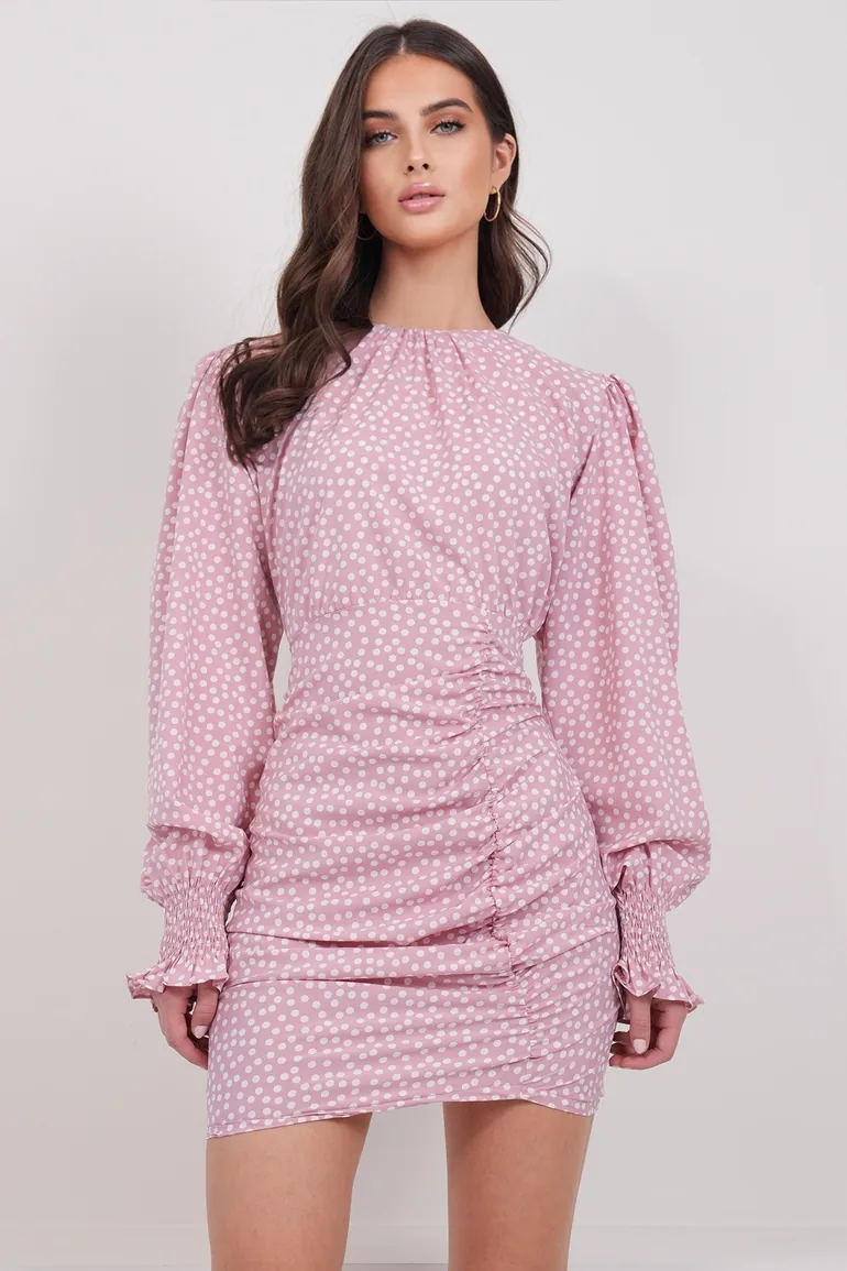 فستان تريند ألاكاتي ستايل زهري قصير منقط بقصة ضيقة بأكمام طويلة - 2