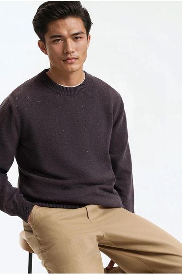 Crew Neck Jumper/Sweater in Fine Knit